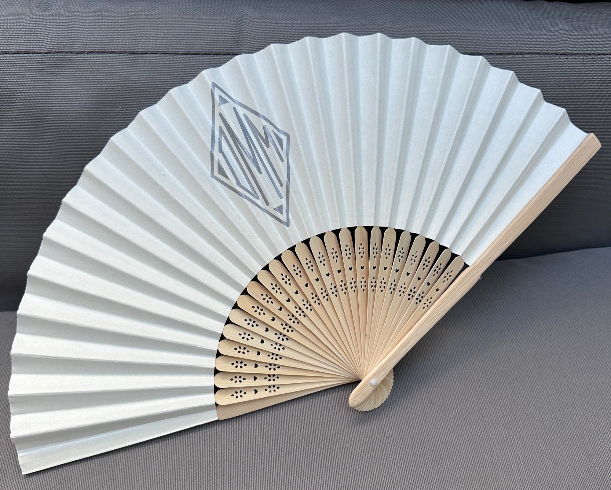 23cm paper and wood fan