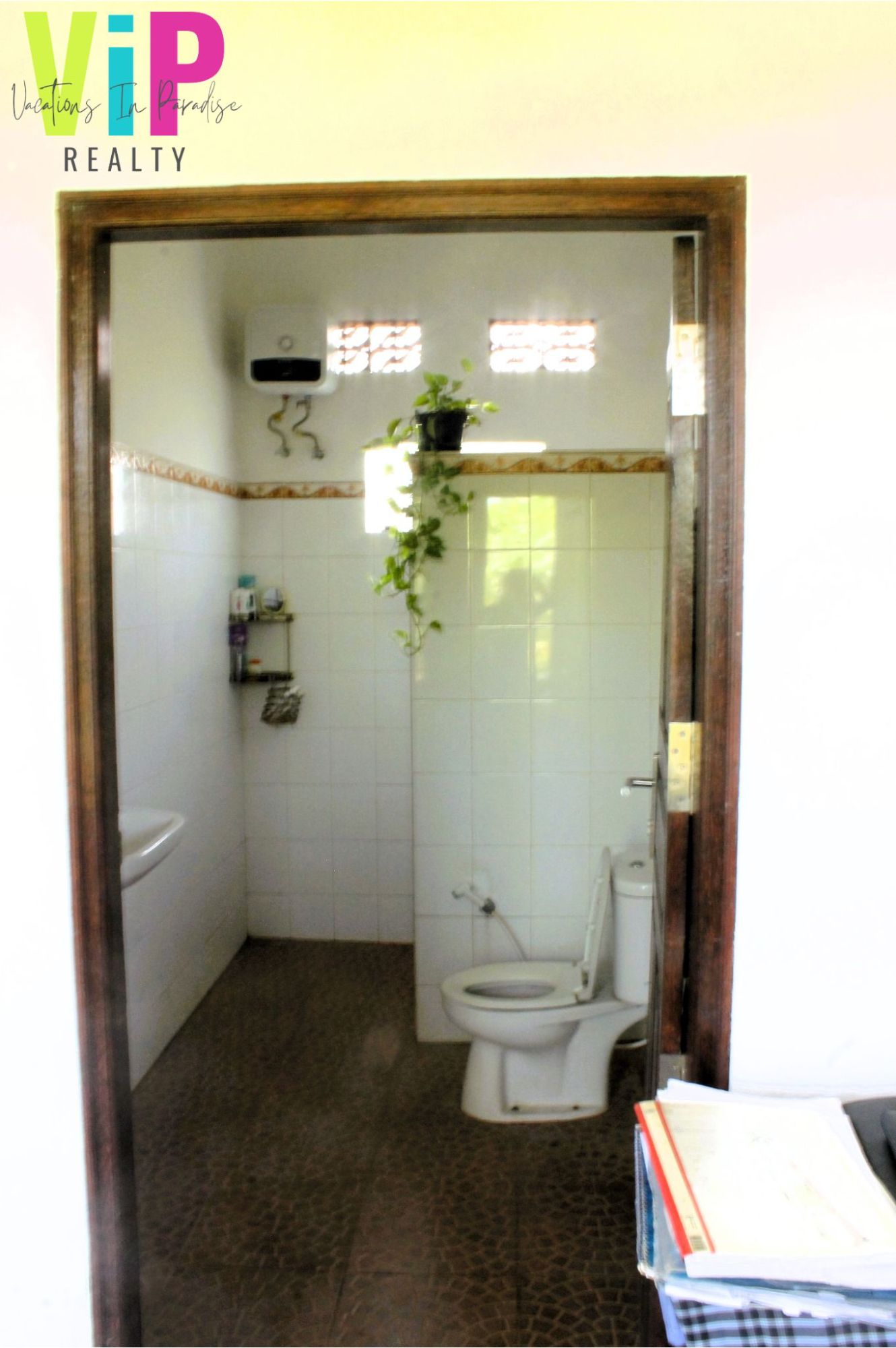 VIP133 - Bathroom.jpg