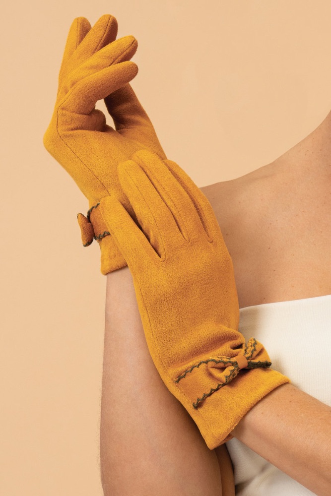GLOVES AND HATS