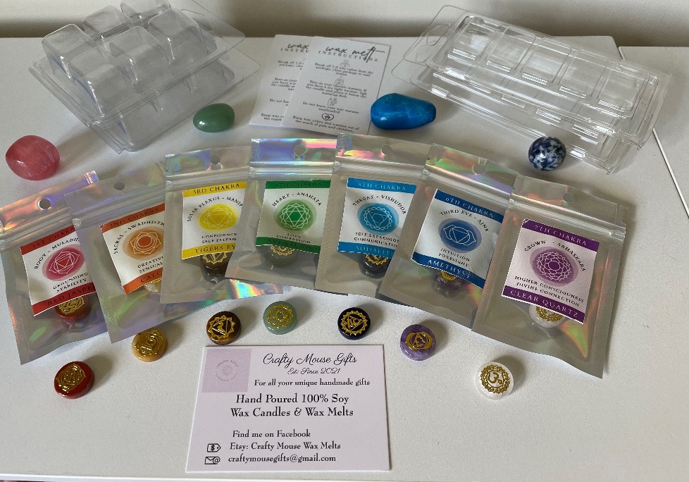 Reiki Wax Melts with Crystal