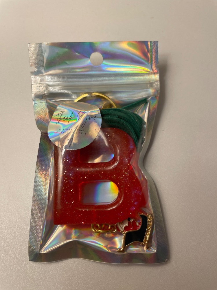 Letter ‘B’ with Santa sleigh charm (removable)