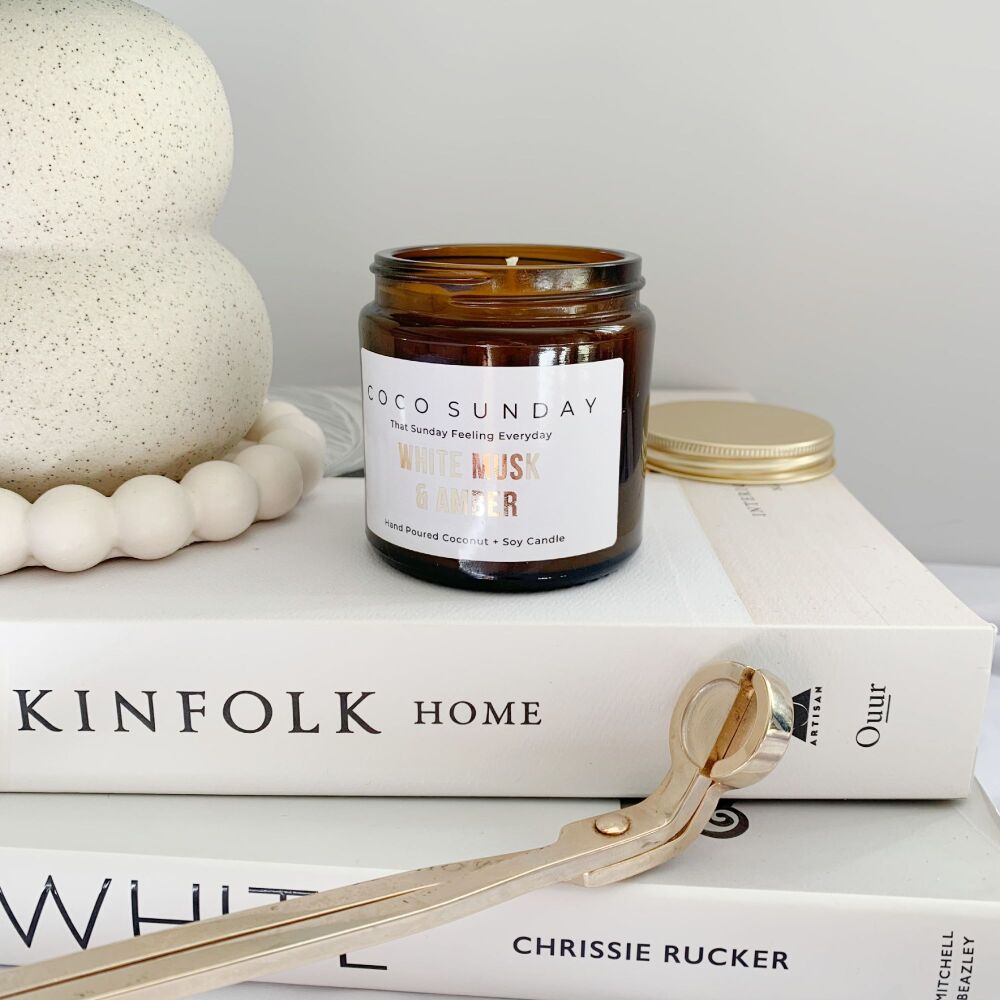 <!-- 023 -->White Musk & Amber Coconut + Soy Wax Small Candle