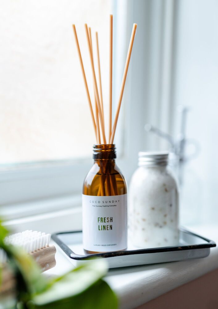 Fresh Linen 135ml Luxury Reed Diffuser