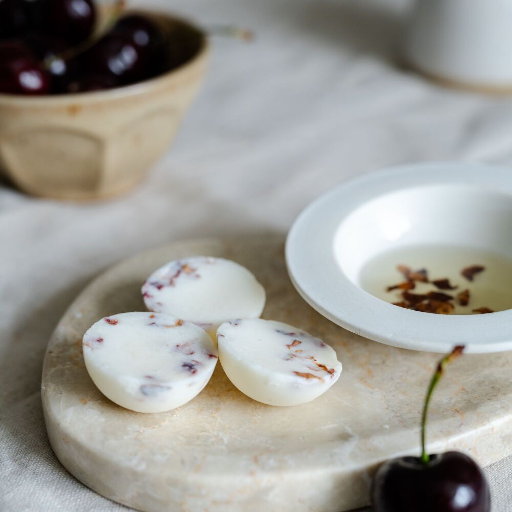 Black Cherrylicious Botanical Coconut + Soy Wax Melts