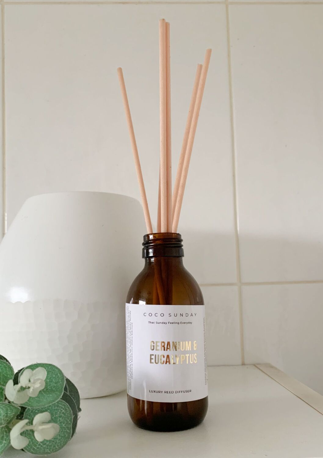 <!-- 007 --> Geranium & Eucalyptus 135ml Luxury Reed Diffuser
