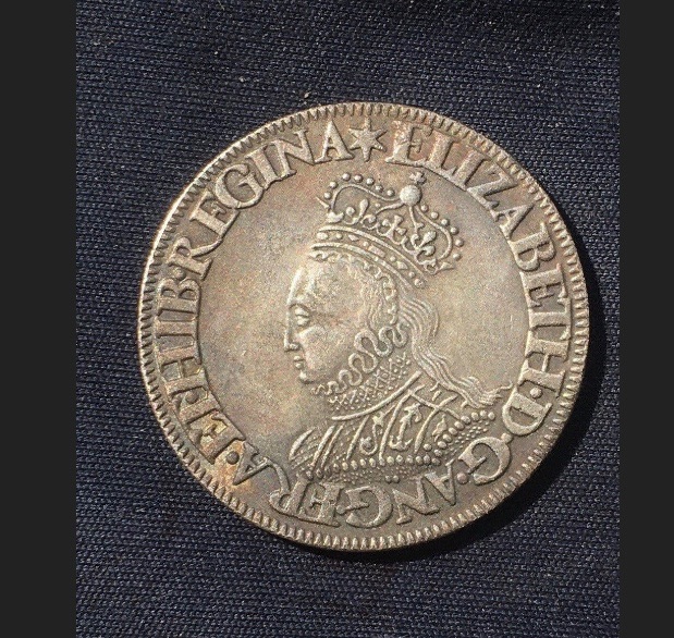 Elizabeth 1st  *1561-1571* Shilling - Without Rose