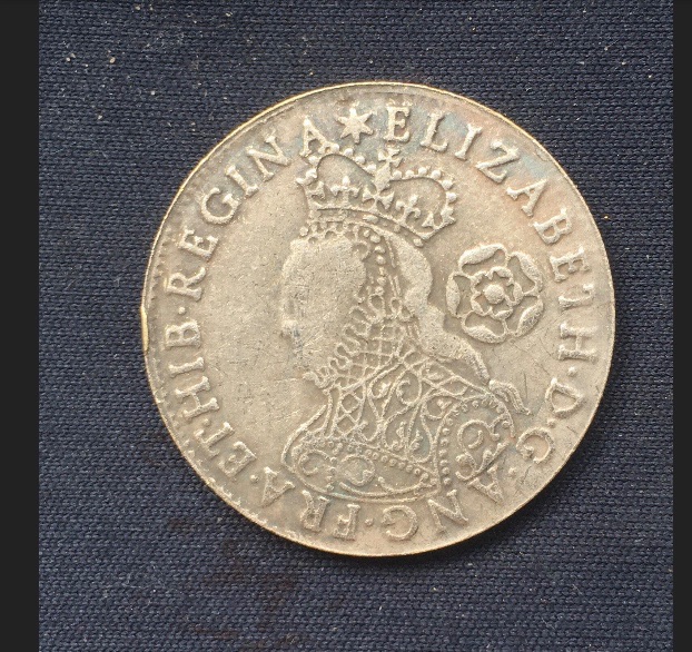 Elizabeth 1st *1562* Sixpence - With Rose