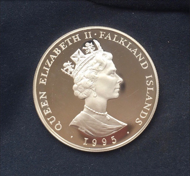 Queen Elizabeth II (1952-2022) Reproduction Coins