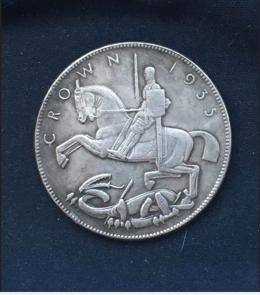 George V *1935* Rocking Horse Crown