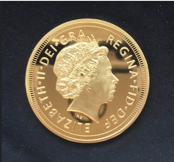 Elizabeth 11 *2010* Proof - Five Pound / Gold Plated  / British Coins
