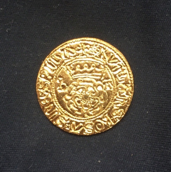 Henry V111 Half Crown - Gold Effect / Hammered Coins / Second Coinage