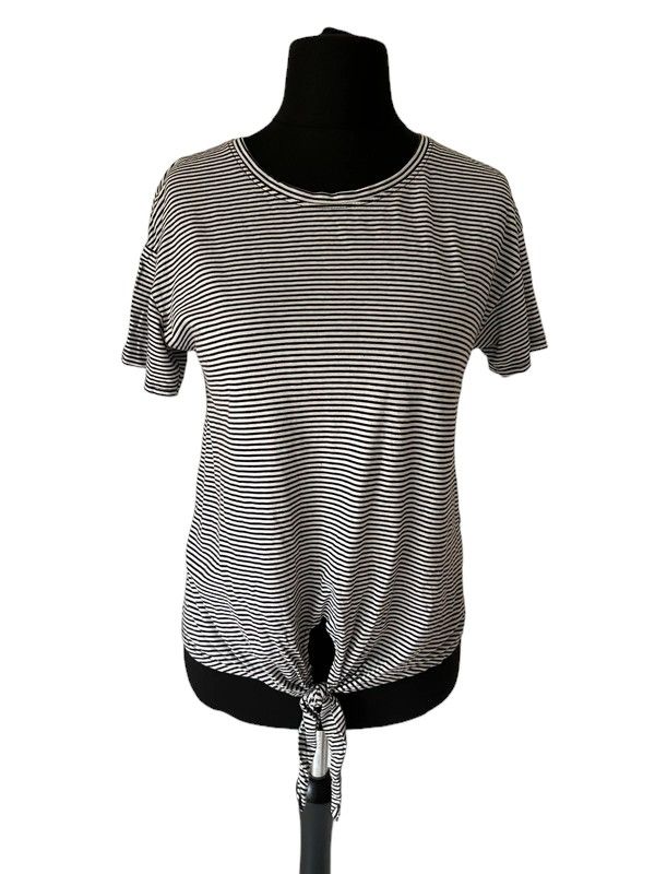 New look size 10 black & white stipe short sleeve t shirt