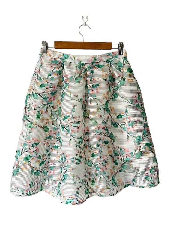 Size 10 pretty floral print A line Skirt