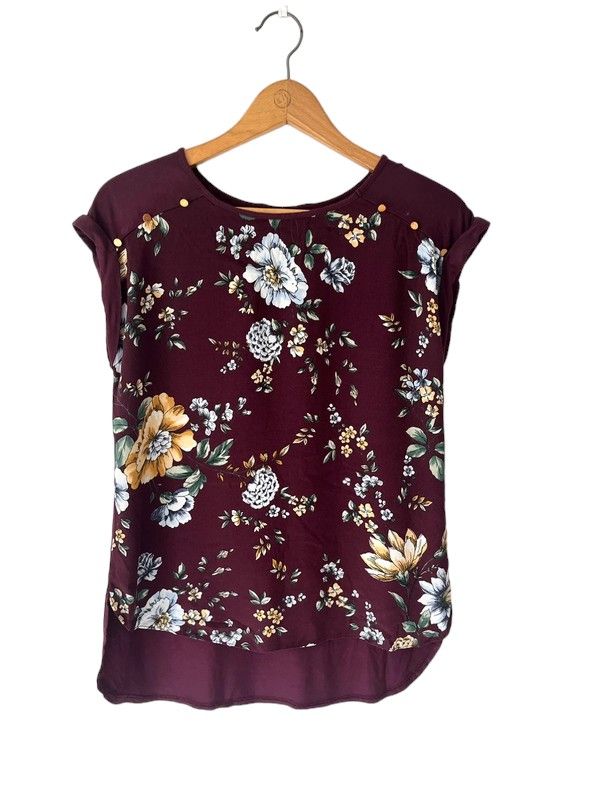 F&F size 8 burgundy floral print short sleeve top