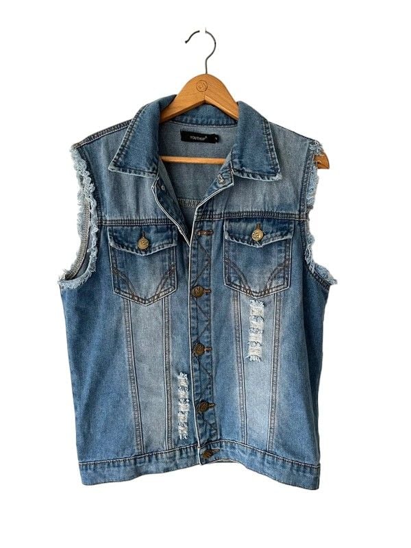 Size S light blue sleeveless denim jacket