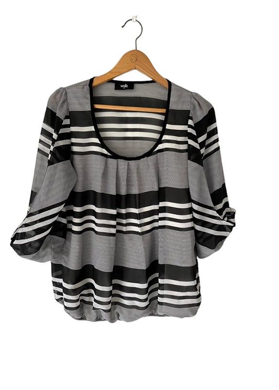 Wallis size M black & white stripe blouse