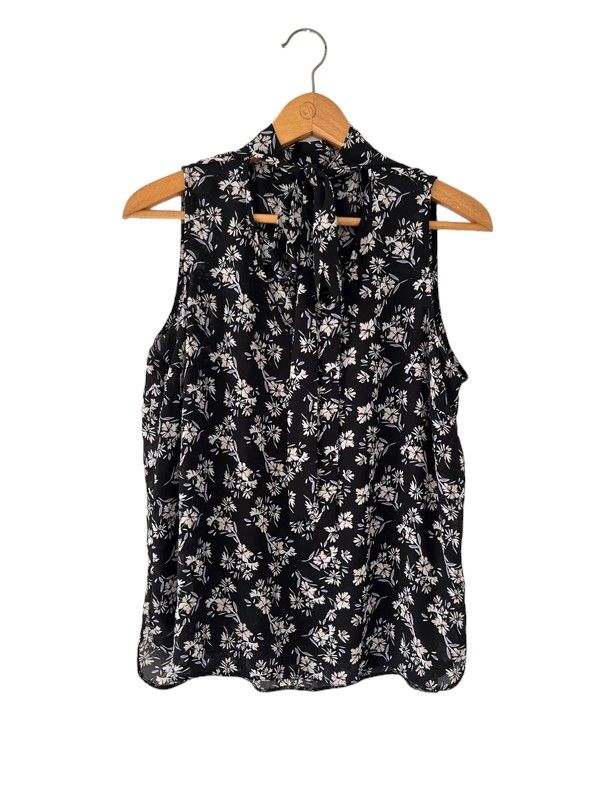 Size 16 black floral print sleeveless blouse