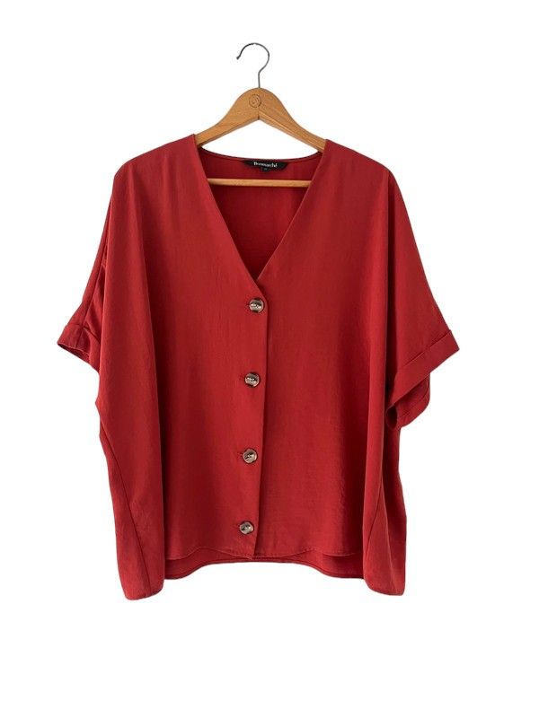 Bon Marche size 24 burnt orange short sleeve blouse
