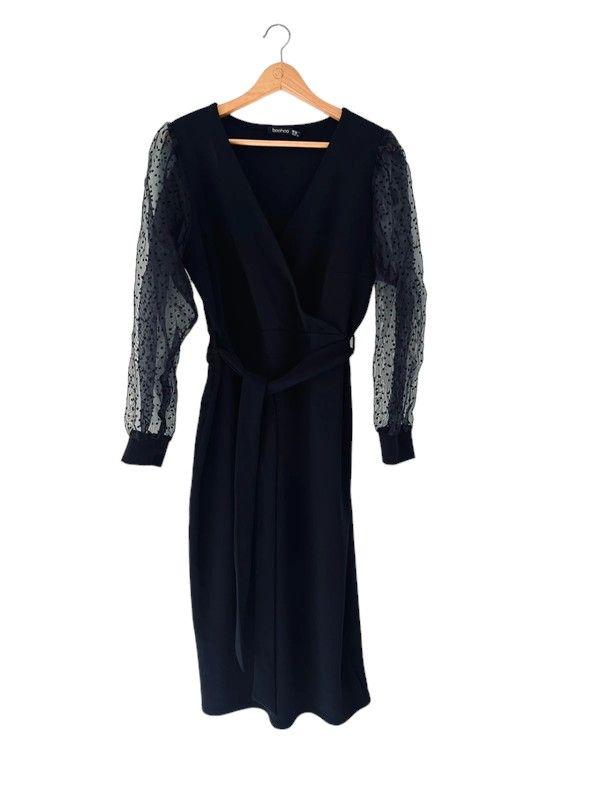Boohoo size 20 black sheer sleeve evening dress