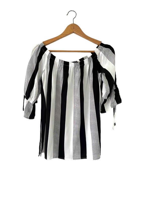 Size 14 off the shoulder black and white 3/4 sleeve top