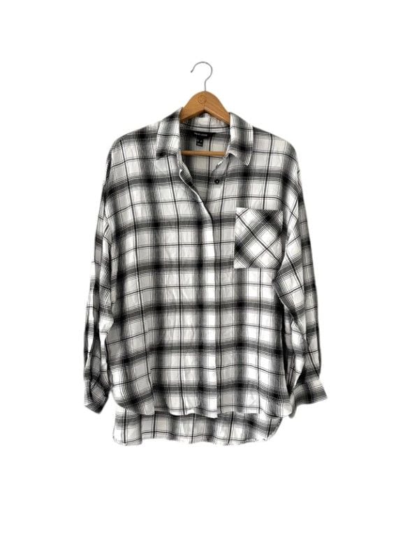 New Look size 12 black & white check long sleeve shirt