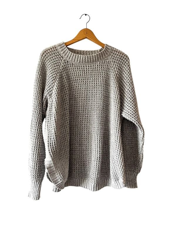 Grey size XL open knit long sleeve jumper