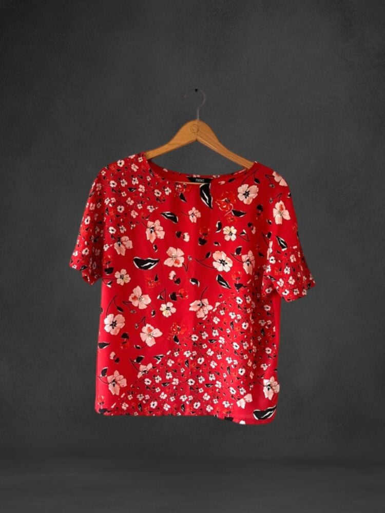 Next Size 6 Red Floral Short Sleeve Top