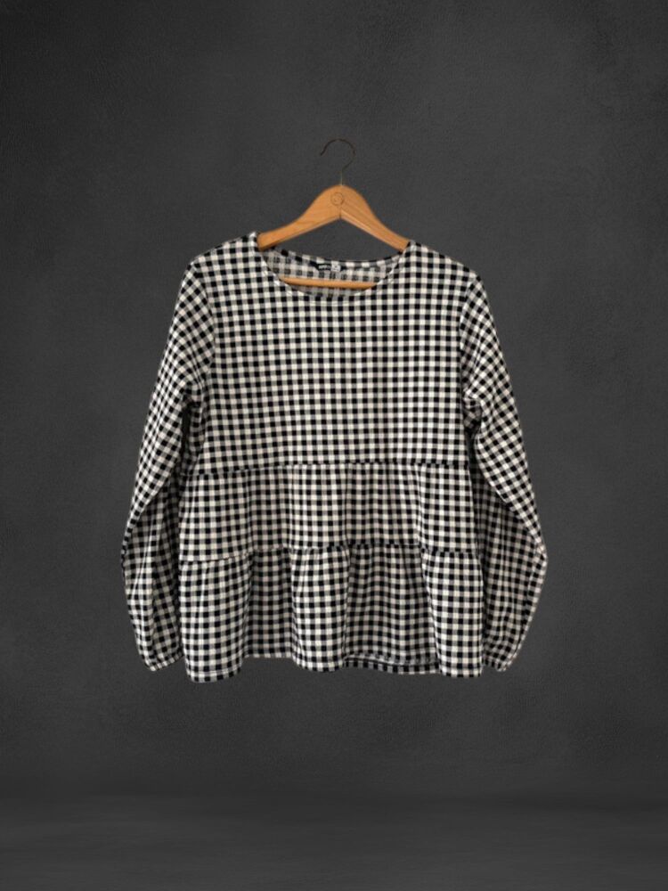 Pep&Co size 14 black & cream long sleeve top
