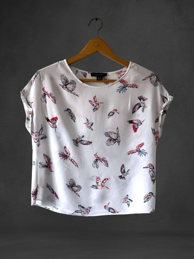 Atmosphere Size 8 White Bird Print Short Sleeve T-shirt