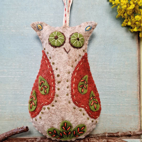  Folk Embroidered Owl Craft Mini Kit  by Corinne Lapierre
