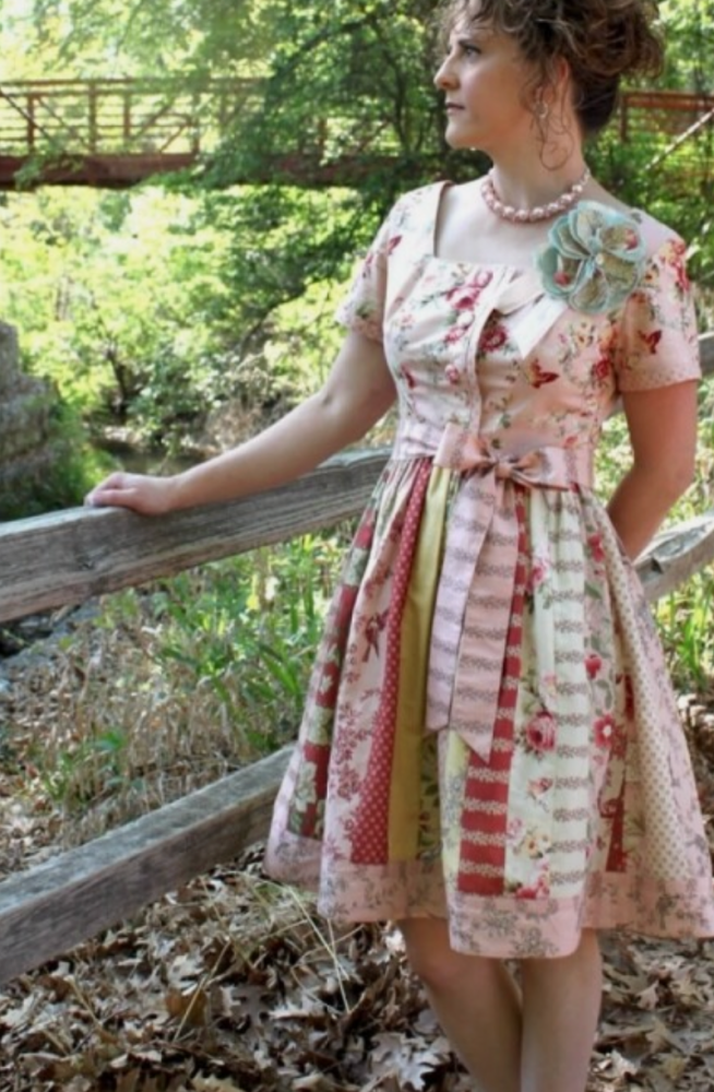  Serendipity Studio - Betty Jane -, Paper Pattern,  fabric required