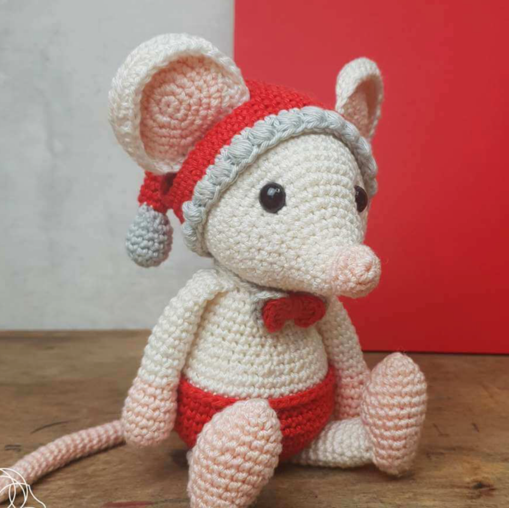 Christmas Mouse by Hardicraft - 100% Cotton Catona Mercerised Yarn