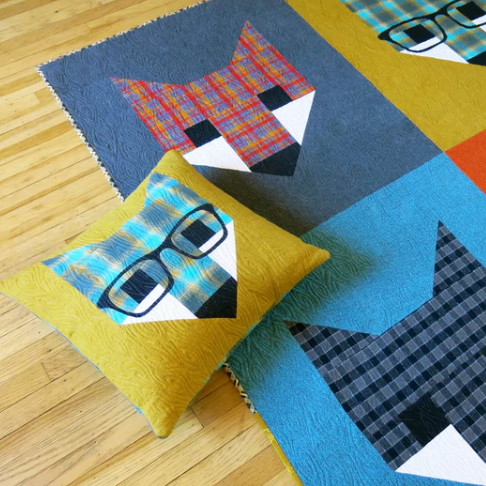  Elizabeth Hartman - Quilt & Pillow pattern- Fancy Fox 11- Paper Pattern,  fabric required