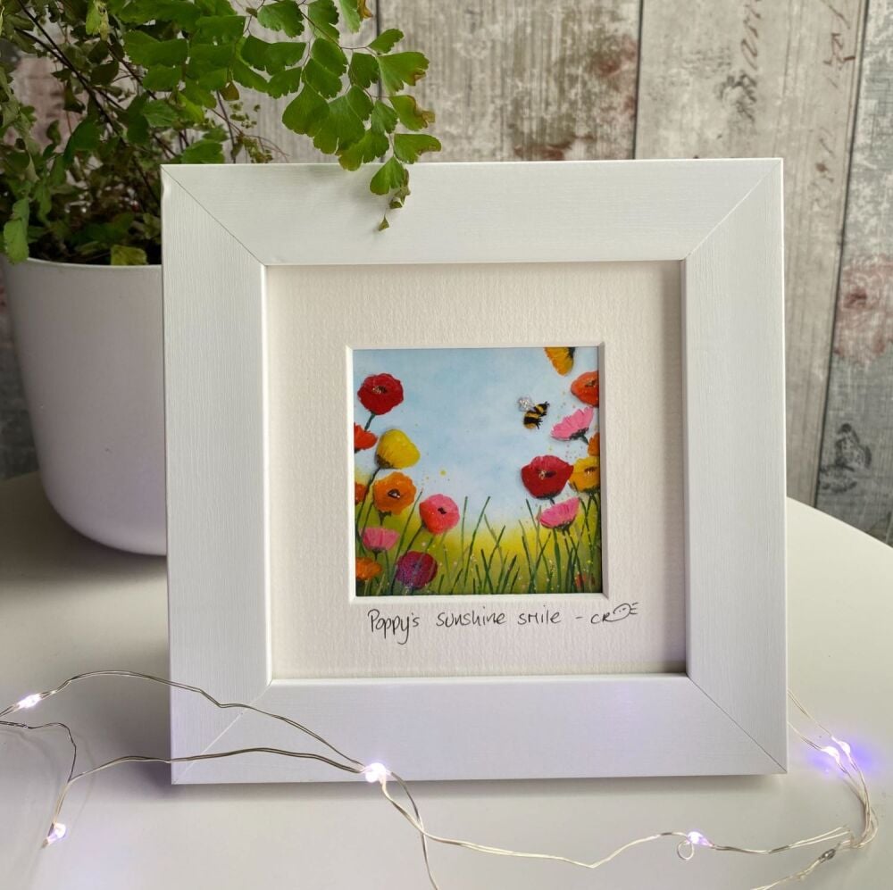 Poppy's sunshine smile Mini Framed Print