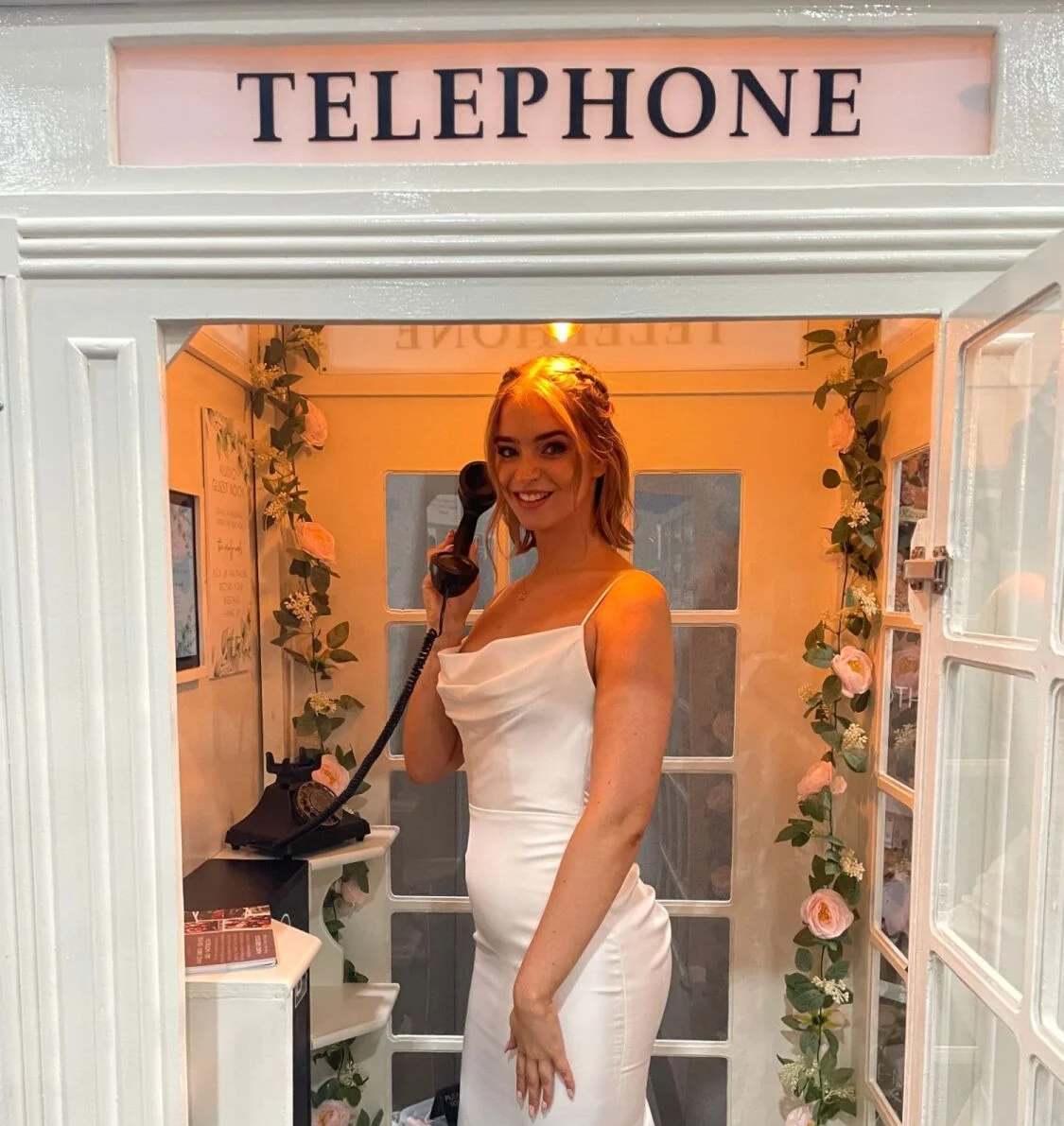 Telephone Box Photobooth  Hire 