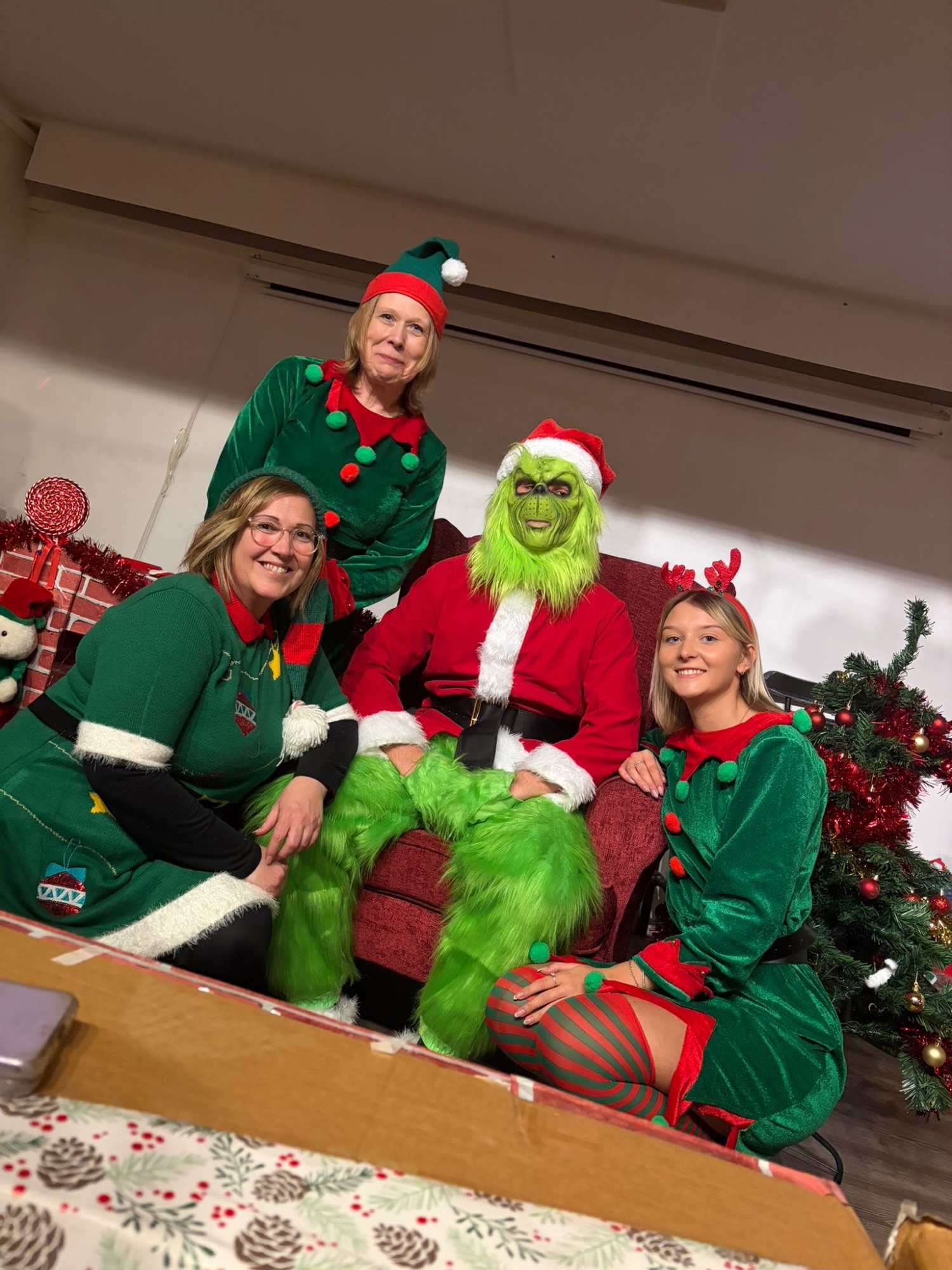 Grinch and elves 