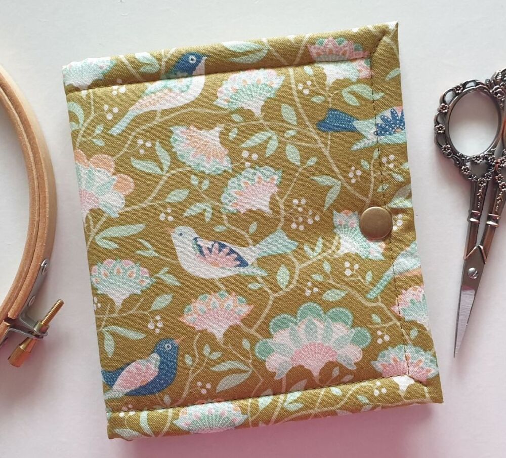 Tilda Stitching Combo: thread/floss keeper with felt needlebook/case.