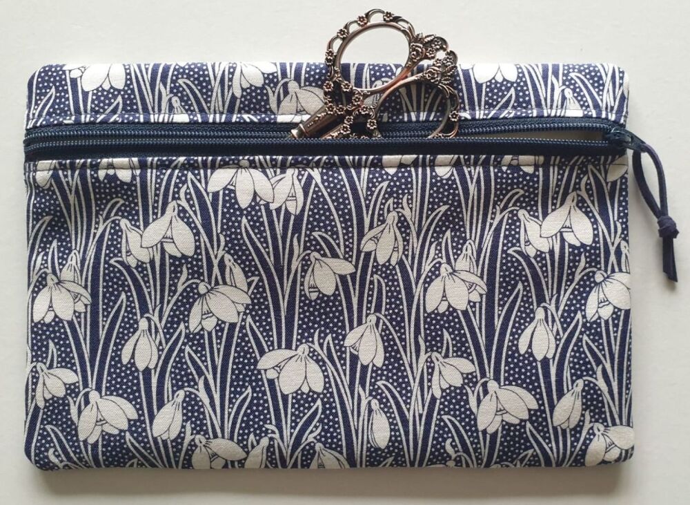 Liberty Snowdrops notions pouch H5.5"x W8"