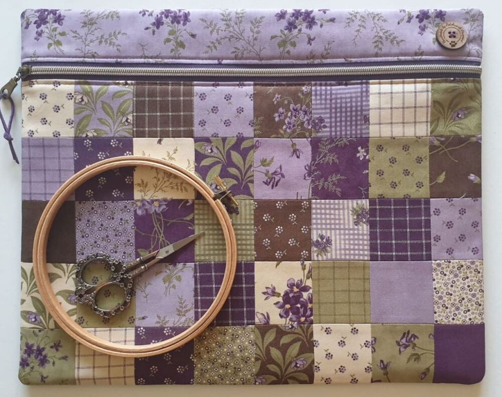 Sweet Violet patchwork project bag.