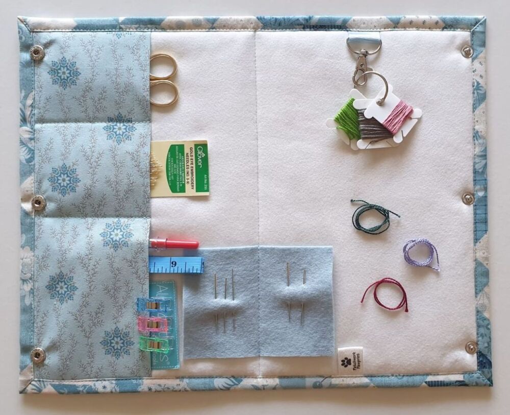 Large stitching companion, North Star patchwork print.