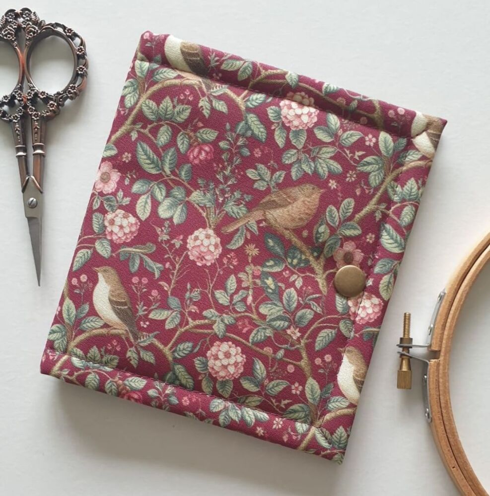 Thread/floss keeper to match Elizabeth Stephenson project bag, HATS.