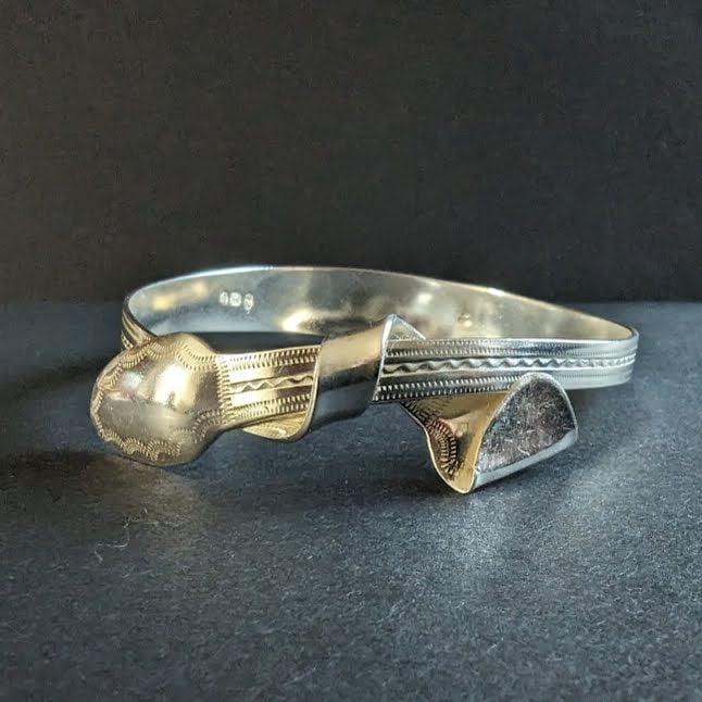 Twisted Bright Engraved Sugar Tong Bangle