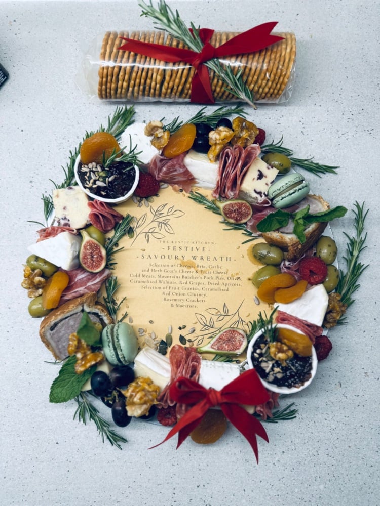 FESTIVE SAVOURY WREATH