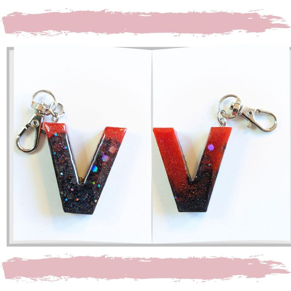 Keyring Letter V