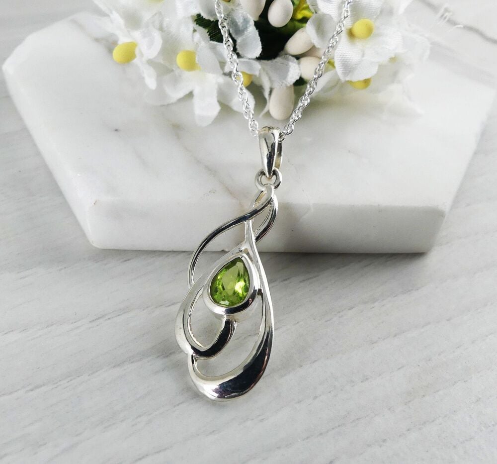 Peridot Swirl Crystal Pendant