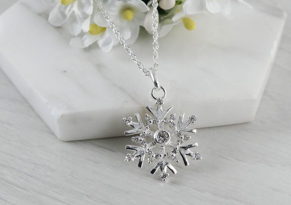 Silver Snowflake Pendant