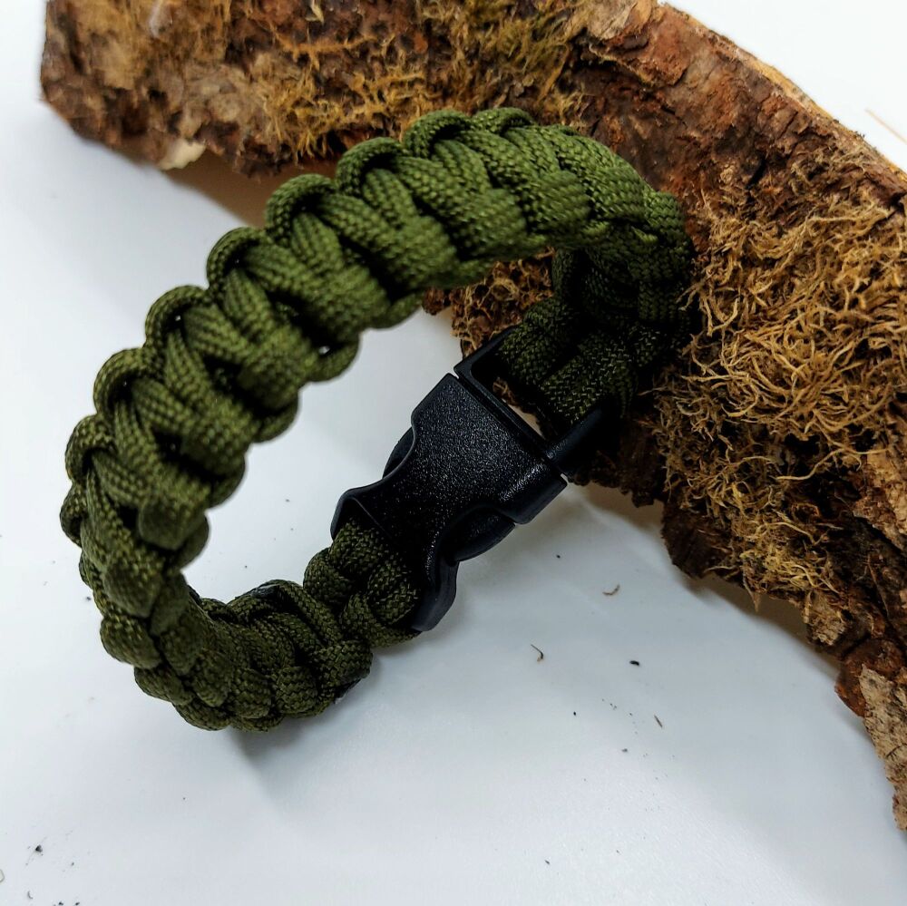 Handmade paracord tactical bracelet