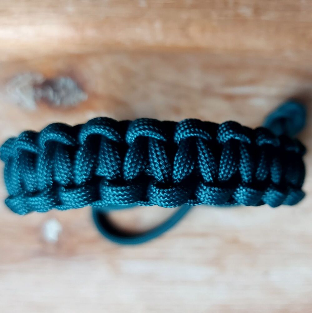 Mens paracord bracelet