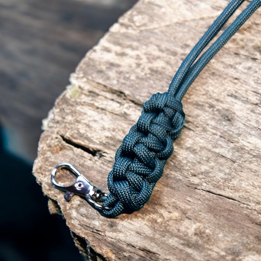 Paracord lanyard. High quality. Durable. Teal green