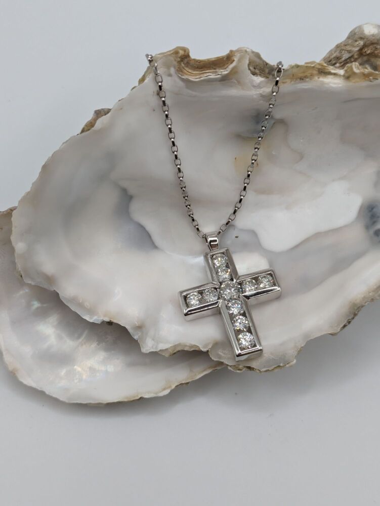 Channel set cross pendant 4.20ct VS1 / F